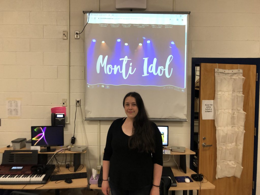 2019 Monti Idol Erin Thompson smiles 