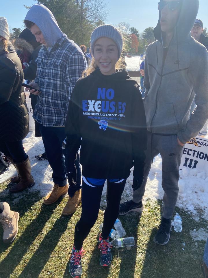 Taina DeJesus poses pre-race 