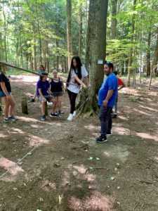 students on ropes course