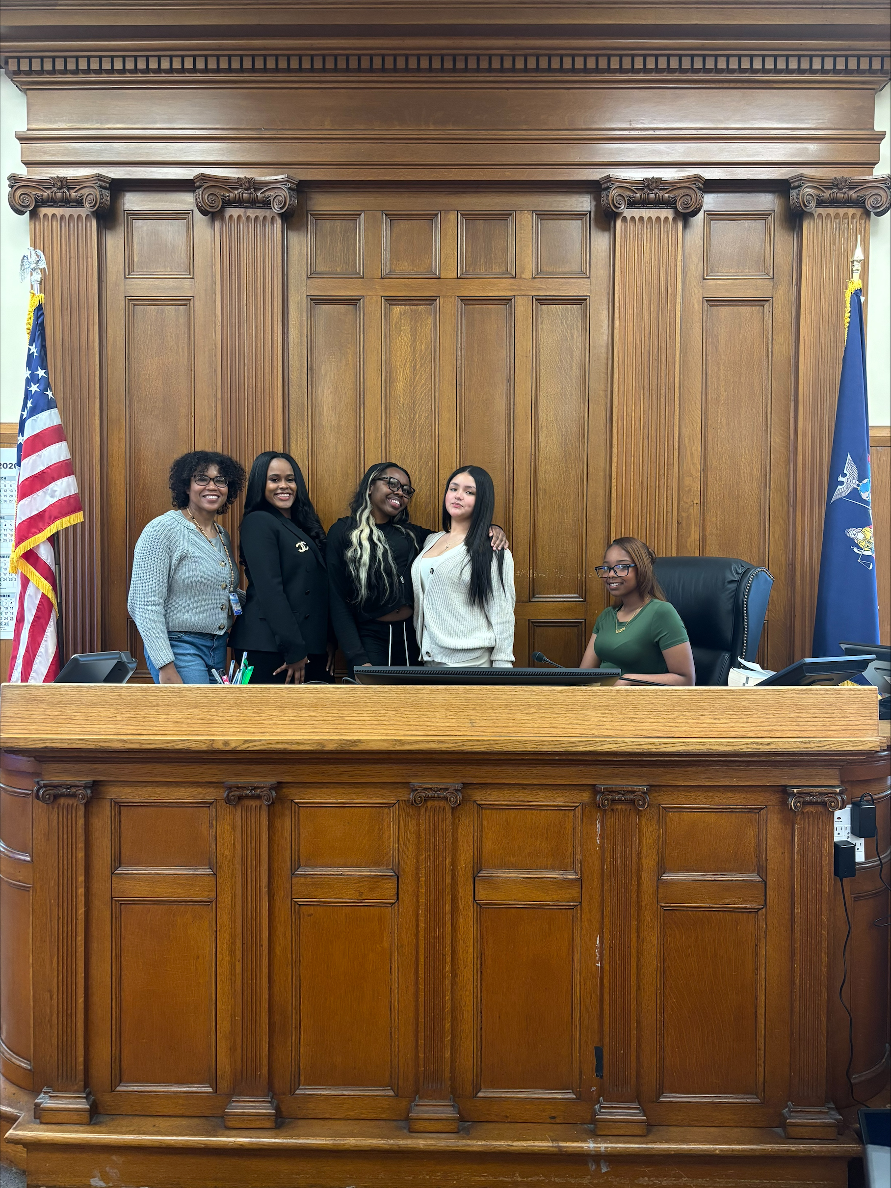 MHS students posing at the courthouse